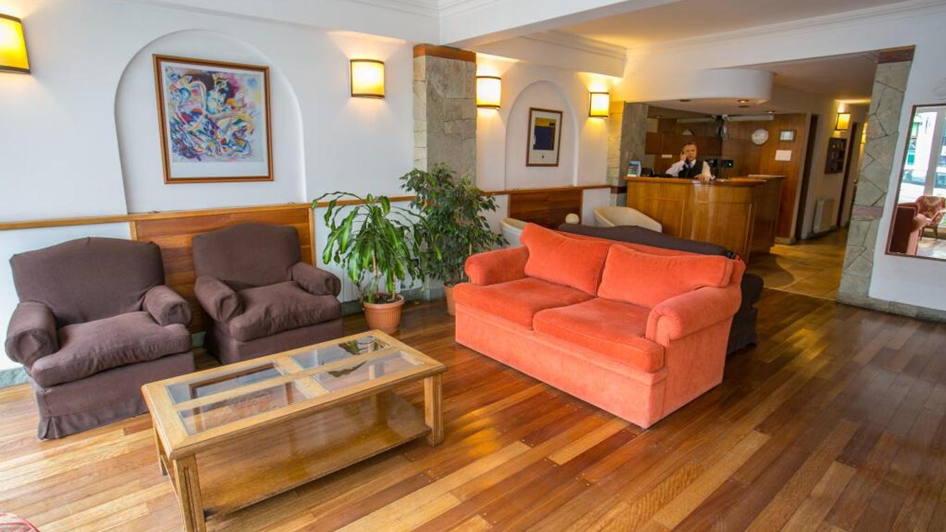 Hotel Ayres Del Nahuel
