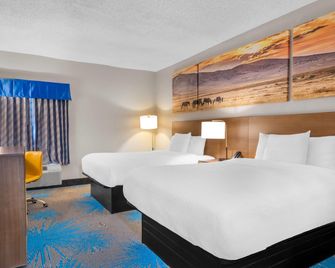 Days Inn & Suites by Wyndham Ridgeland - Ridgeland - Soveværelse