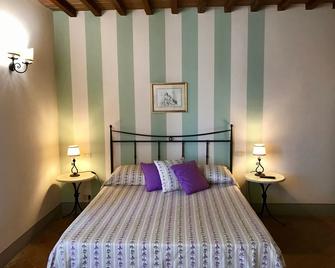 Agriturismo La Colmata - Cesa - Camera da letto