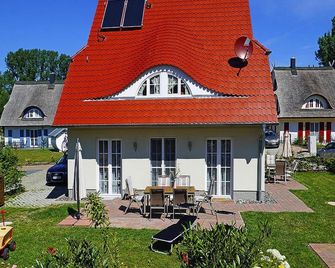 Ferienhaus Nachtigall - Glowe - Gebäude