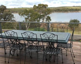 Sangria - holiday home - Mannum - Balcón