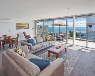 Sea Quest Apartment - Nelson - Sala