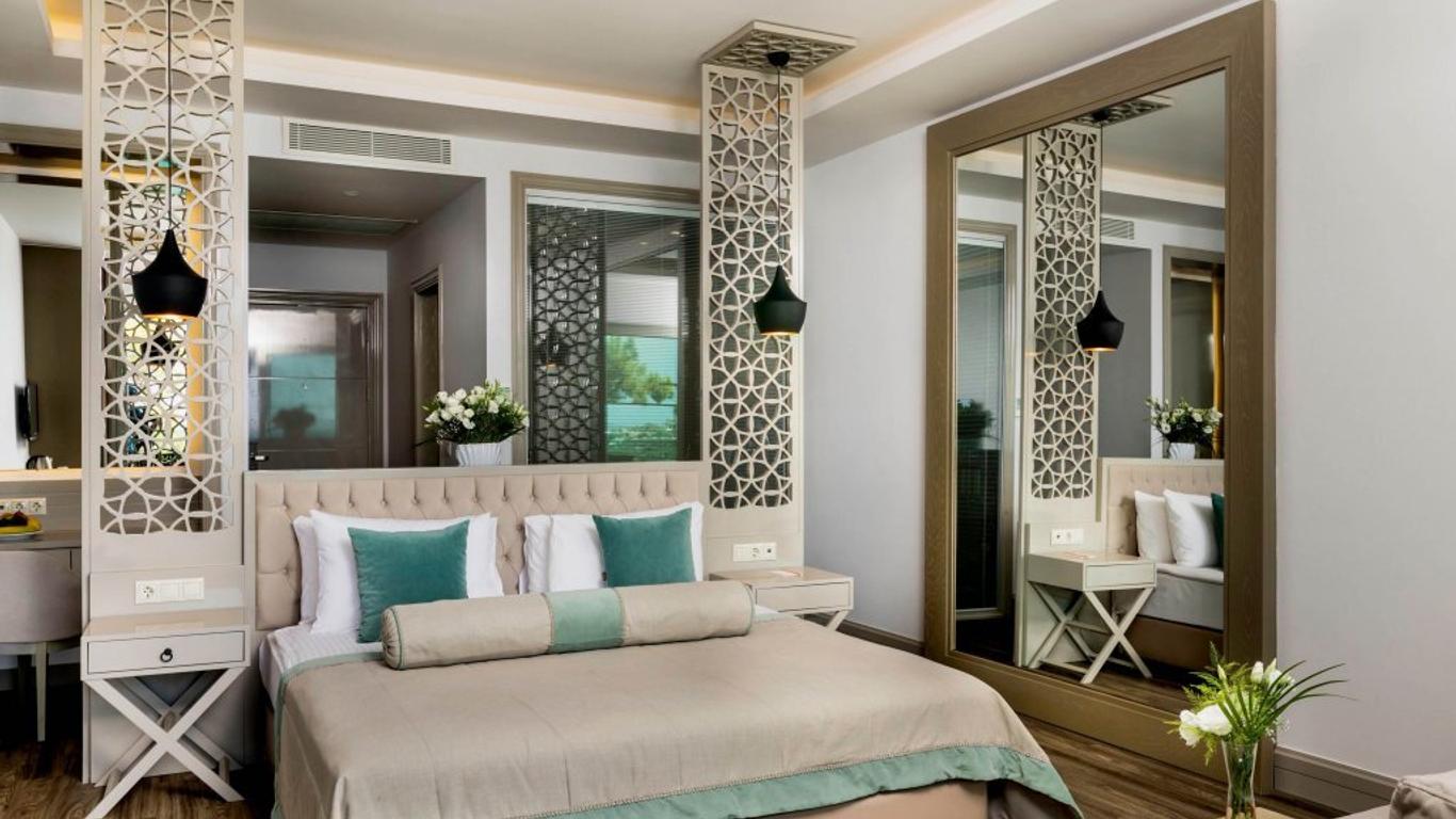Blue Dreams Resort & Spa