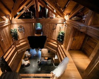 La Ferme des Lombardes - Saint-Jean-de-Sixt - Сходи