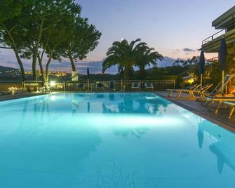 Il Porto trilocale nr.7 - Porto Azzurro - Pool