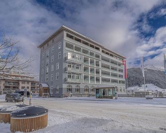 Alpine Inn Davos - Davos - Edificio