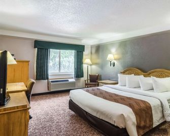Fairbridge Inn Express Buffalo - Buffalo