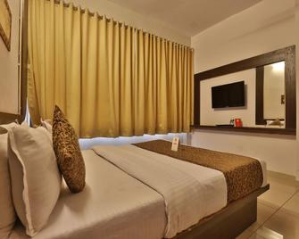 OYO 11649 Hotel Mahima - Gandhinagar - Habitación
