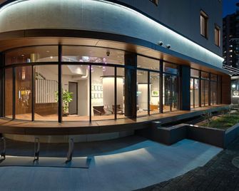 En Hotel Hiroshima - הירושימה - בניין