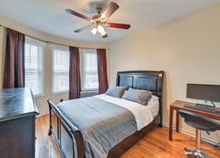 Jersey City Apartment with Game Room 7 Mi to NYC! - Jersey City - Slaapkamer