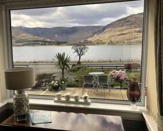 Hillview guest house - Fort William - Balcón
