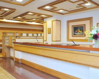 Hotel Grand Shinonome - Tsukuba - Рецепція