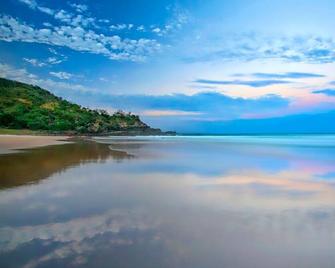 2 On The Park - Prime Location with Breathtaking Ocean Views - Sunshine Beach