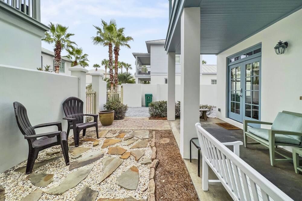 Mare E Sole 2 Bedroom Home by RedAwning - Rosemary Beach - Patio