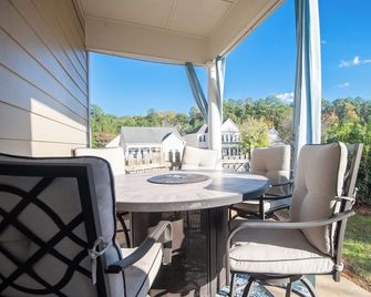 Bessemer Beauty: Suburban Charm with Modern Flair - Bessemer - Balkon
