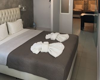 Labyrinth Hotel - Georgioupoli - Bedroom