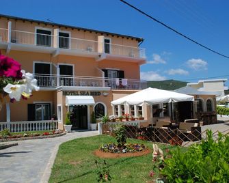 Hotel Seabird - Moraitika - Gebäude