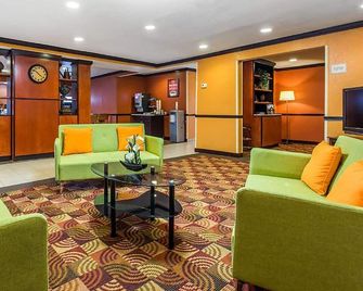 Studios & Suites 4 Less Charlotte - Charlotte - Lounge