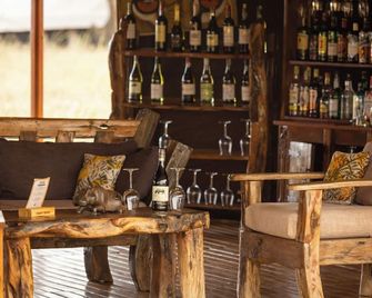 Mawe Luxury Tented Camp - Serengeti - Bar