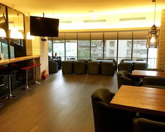 Amici hotel Six Star Hostel - Taipei - Area lounge