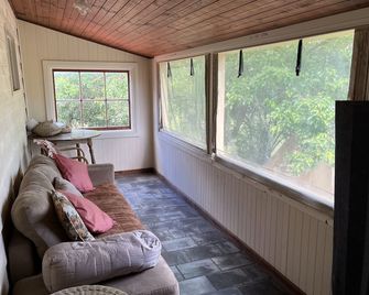 Gasworks Cottages and Gardens - Strathalbyn - Sala de estar