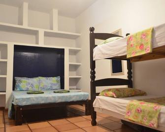 Cabo Frio Fun Hostel - Cabo Frio - Bedroom