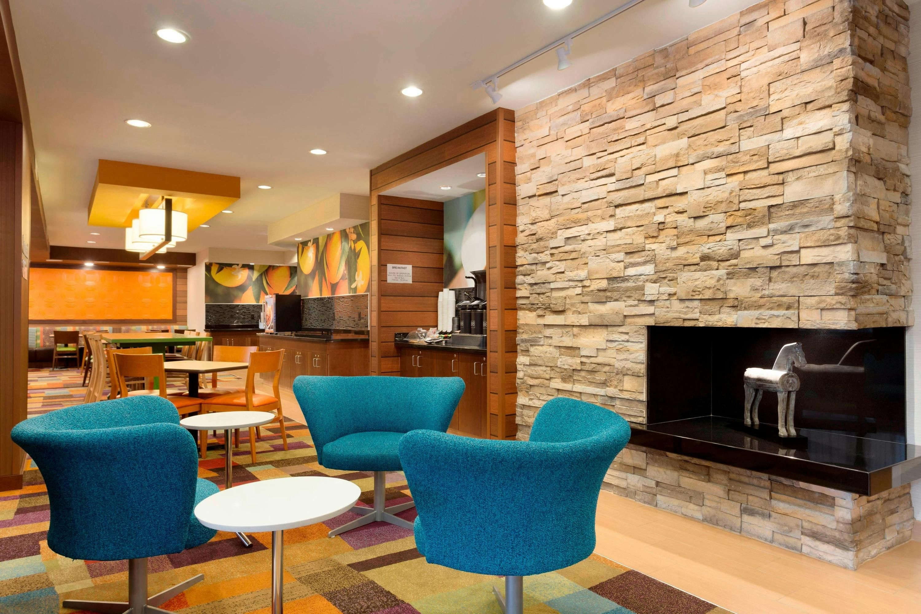 Fairfield Inn & Suites by Marriott Waco South thumbnail 3