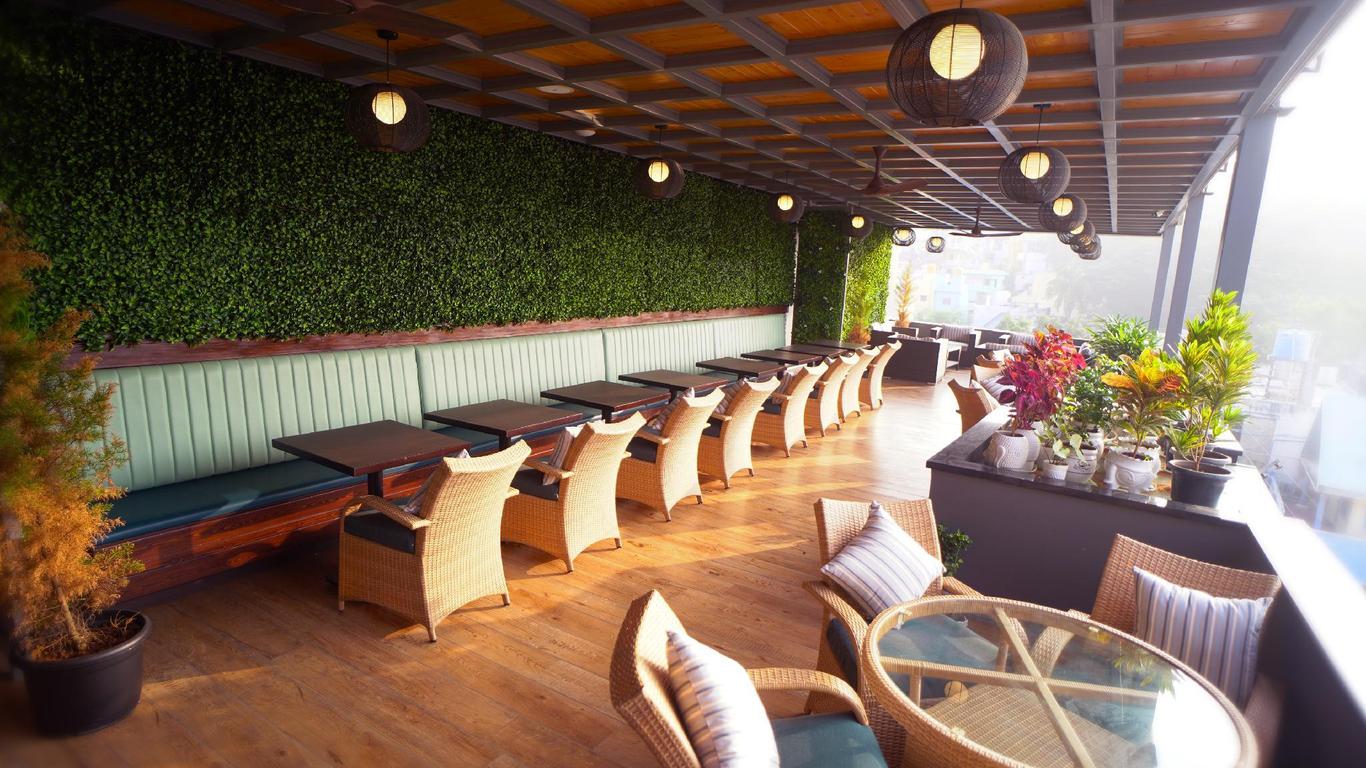 Sai Maa Hotel & Residency