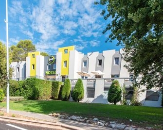 B&B HOTEL Antibes Sophia Le Relais - Biot - Будівля