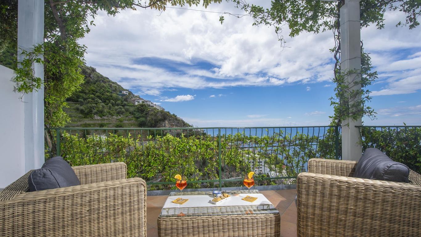 هوتل بيليجرينو