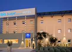 ibis budget Istres Trigance - Istres - Building
