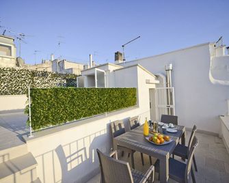 Scirocco Apartment with terrace by Wonderful Italy - Ostuni - Balkon