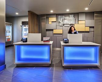 Holiday Inn Express & Suites Killeen - Fort Hood Area By IHG - Killeen - Resepsionis