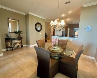Pet Free/Allergy Friendly - Huge Direct Oceanfront 3br/3ba Condo - Owner Managed - Palm Coast