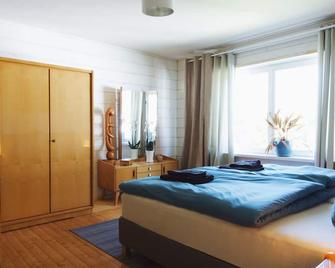 Attractive apartment on the outskirts with good connections to the city and highway. - Kaiserslautern - Bedroom
