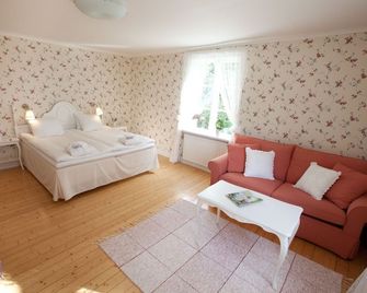Ölme Prästgård Gästgiveri - Kristinehamn