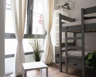 Hostel Shappy - Zagreb - Bedroom