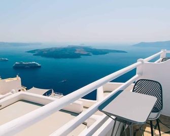 Kafieris View - Firostefani - Balcony