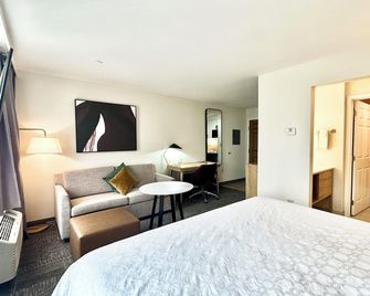 Staybridge Suites Stroudsburg (East) Poconos by IHG - East Stroudsburg - Yatak Odası