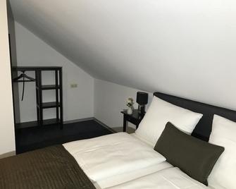 Hotel Degen - Weilerbach - Slaapkamer