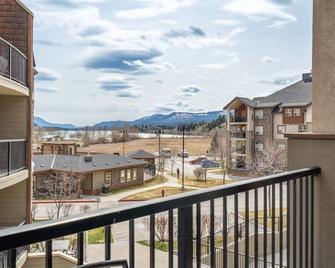 Lookout Pointe, Lakeview, Pool, Hot Tub, Gym - Invermere - Balcony
