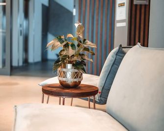 Hotel Das Zeit - Lenzing - Servicio de la habitación