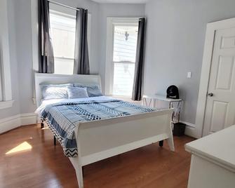3br/1ba | Sleeps 8 | Near Sf | Self Check In - אמרוויל - חדר שינה