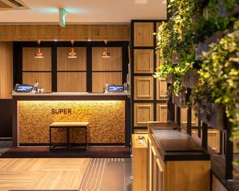 Super Hotel Gotenba - 1 - Gotemba - Front desk