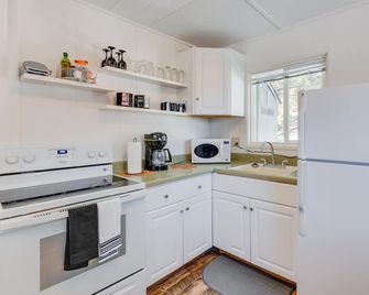Colorado Mountain Retreat on Cucharas River! - La Veta - Cocina