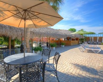 Naples Garden Inn - Naples - Uteplats