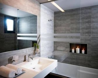Tesoro Blu Hotel & Spa Adults Only - Skala