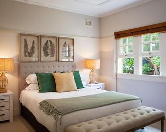 Chic Apartment with Sun Lounge Near Manly Beach - Manly - Bedroom