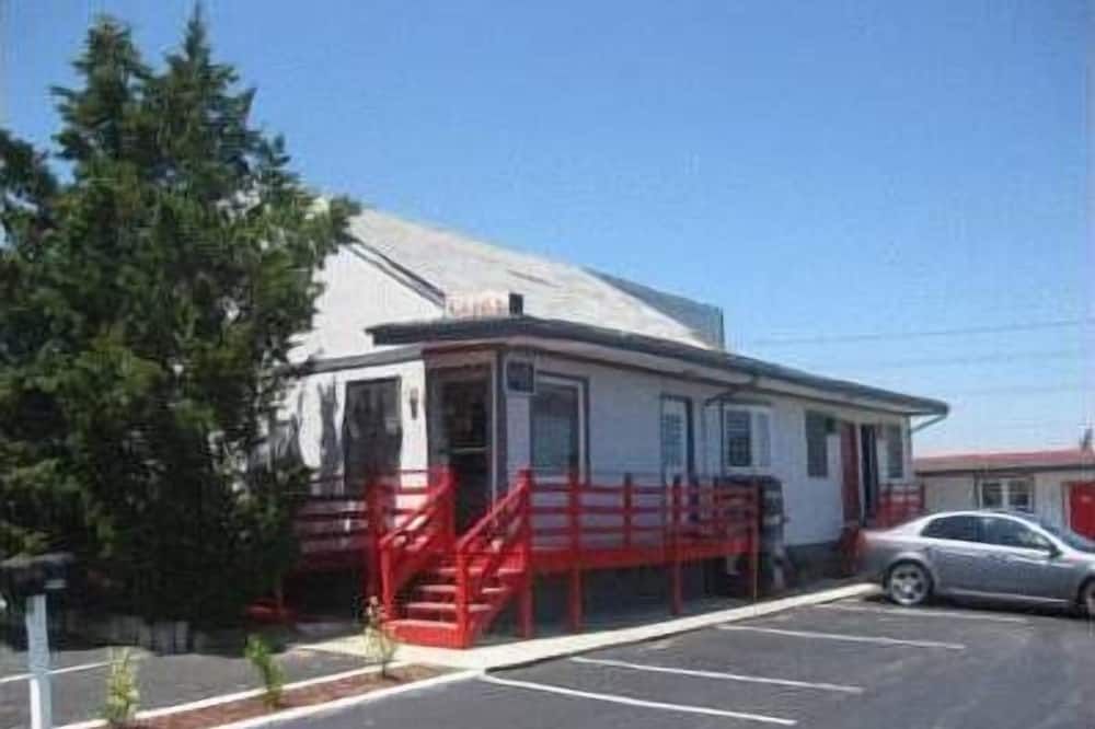 Bay Drive Motel West Atlantic City - פלזנטוויל - בניין