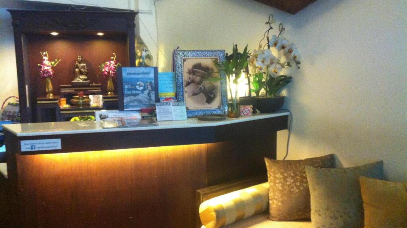 Smile Society Boutique Hostel